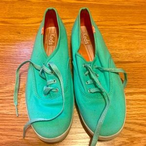 Teal keds